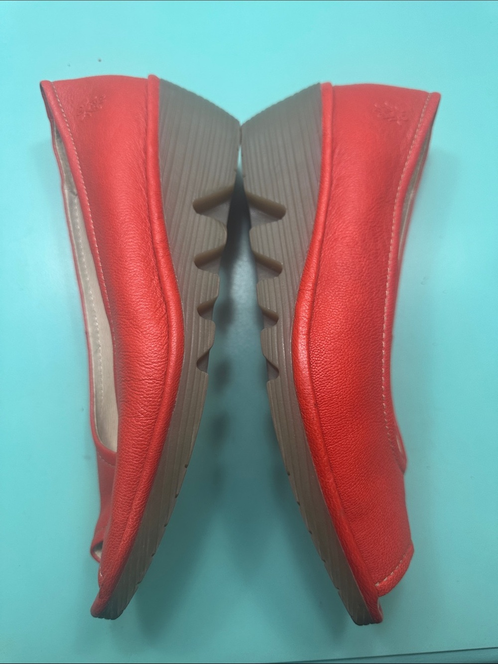 Fly London Red Peep-Toe Leather Flats - Picture 4 of 6